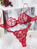 Conjunto Lingerie Rouge Éclat – Renda Bordada & Transparência Luxuosa