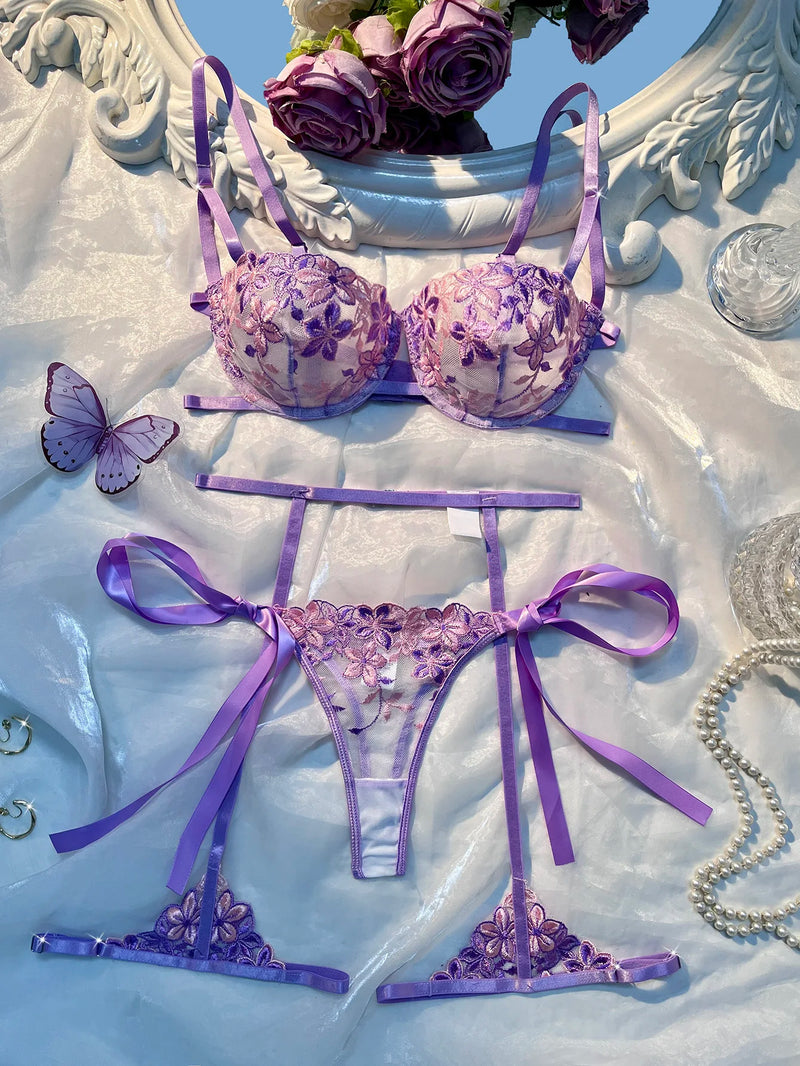 Conjunto Lingerie Lavande Élégance – Bordado Floral Premium