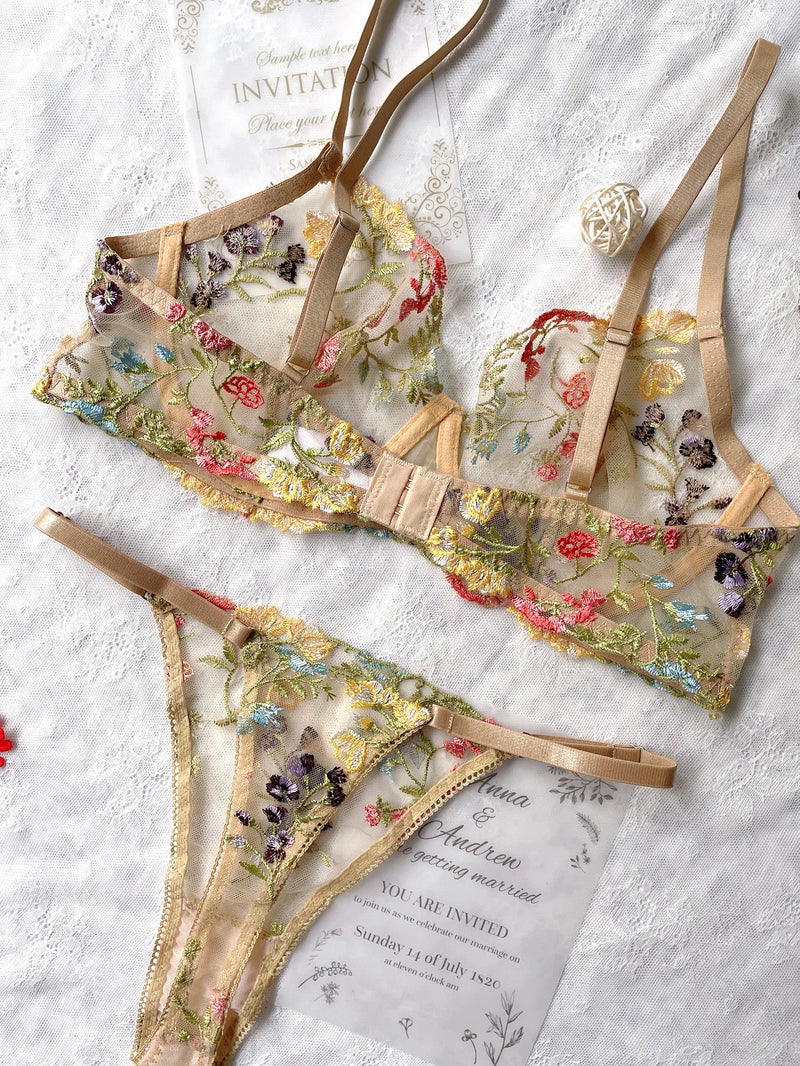 Conjunto Lingerie Garden Luxe – Bordado Floral Exuberante