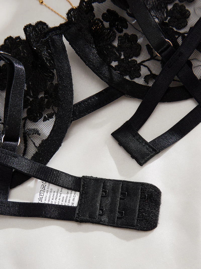 Conjunto Lingerie Lencería – Renda Floral Luxuosa com Tiras de Cetim