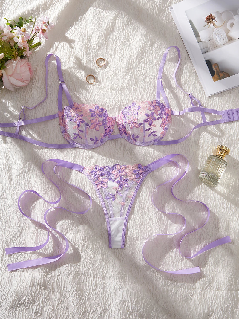 Conjunto Lingerie Élégance – Renda Bordada & Transparência Delicada