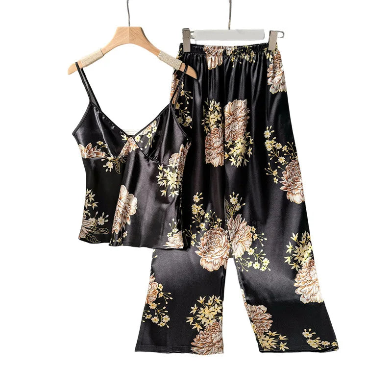 Conjunto Satin Bloom – Pijama Floral de Seda Luxuoso