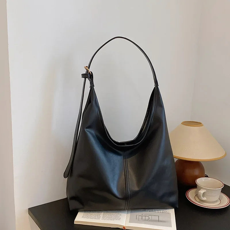 Bolsa Lumière Classique – Elegância Minimalista